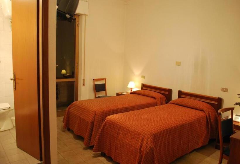 غرفة قياسية, Albergo Smeraldo