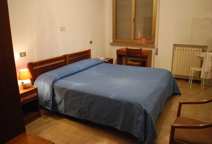 غرفة قياسية, Albergo Smeraldo