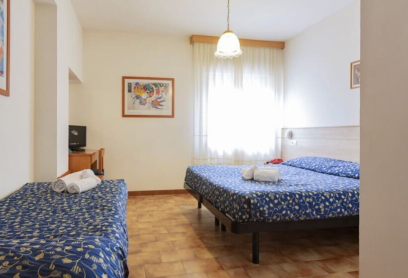 Трежместный Номер Economy, Catignano Hotel Ristorante