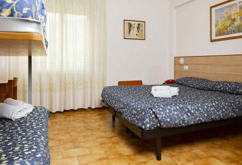 Четырехместный Номер Economy, Catignano Hotel Ristorante