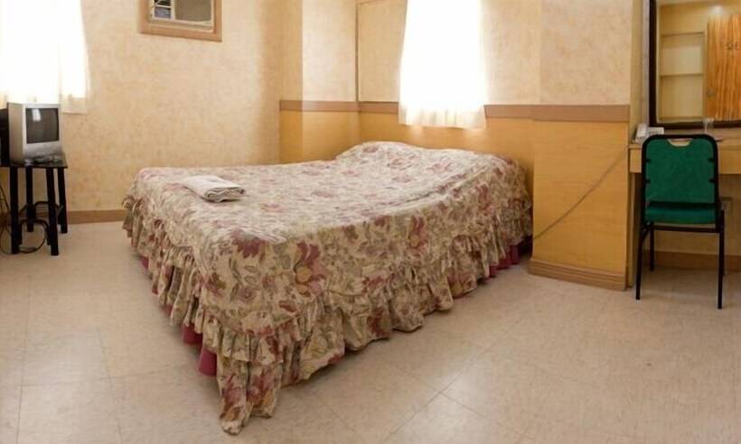 Номер Superior, Mactan Pension House