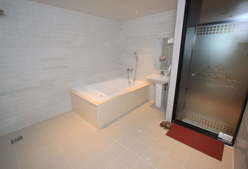 اتاق لوکس, Hound Hotel Changwon Terminal
