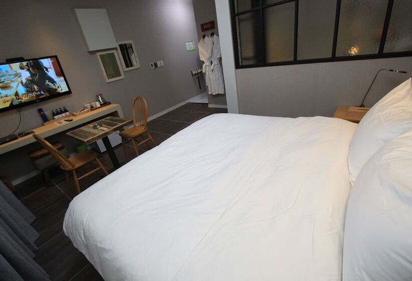 اتاق لوکس, Hound Hotel Changwon Terminal