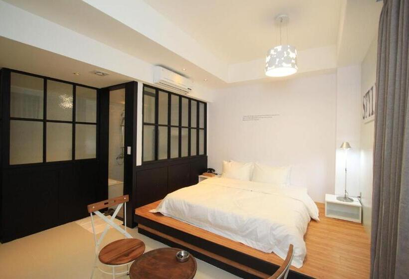 اتاق لوکس, Hound Hotel Changwon Terminal