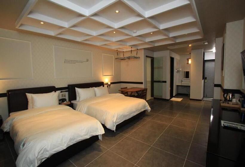 اتاق استاندارد, Hound Hotel Changwon Terminal