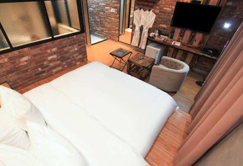 اتاق لوکس, Hound Hotel Changwon Terminal