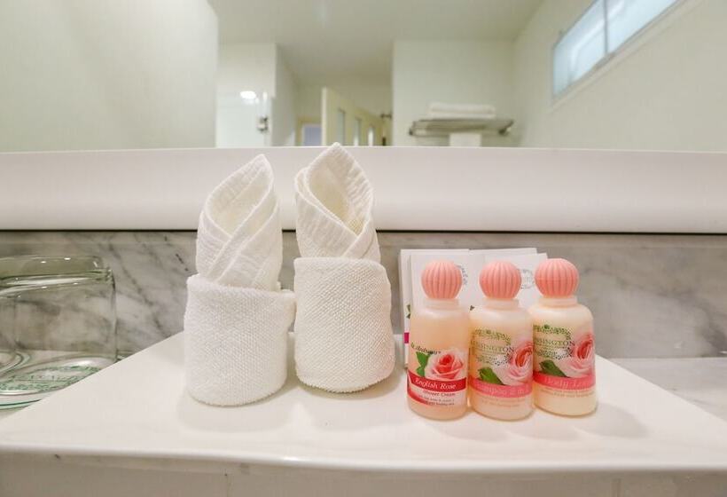 Номер Superior, Kensington English Garden Resort Khaoyai