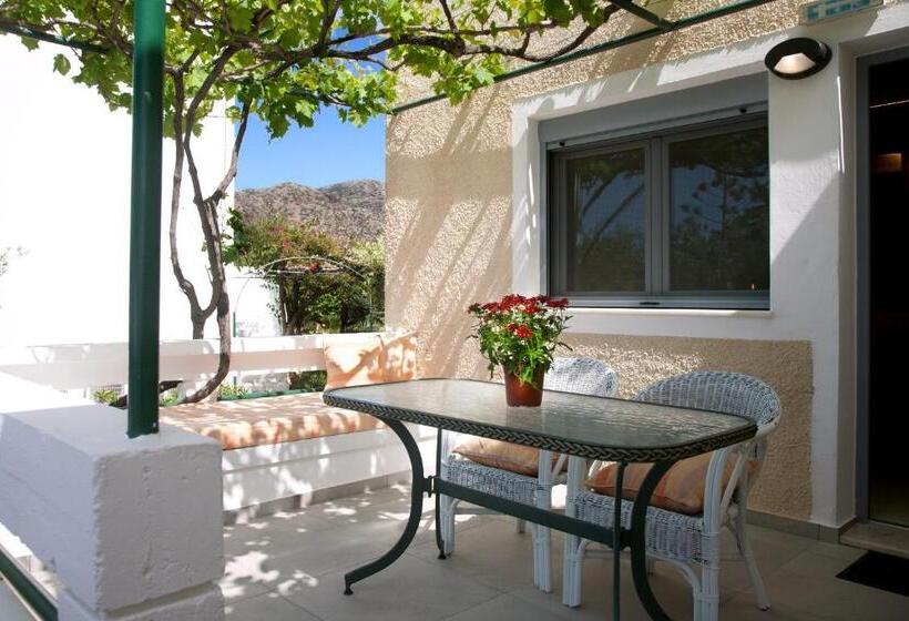 Студия Стандарт, Artemis Village Apartments & Studios