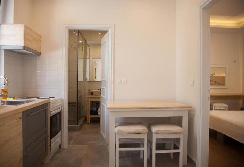 Апартаменты 1 Спальня Вид на Сад, Artemis Village Apartments & Studios