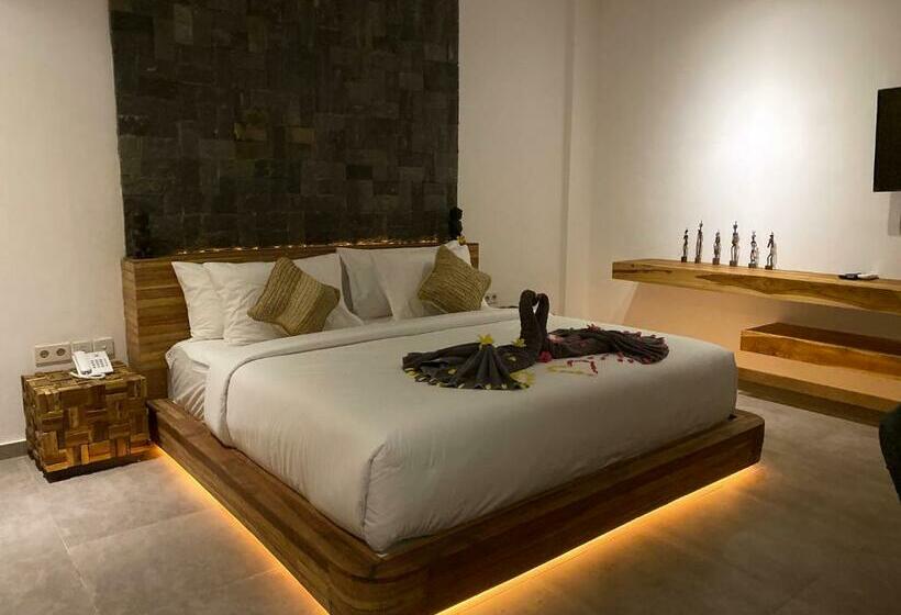 Suíte Deluxe, Nero North