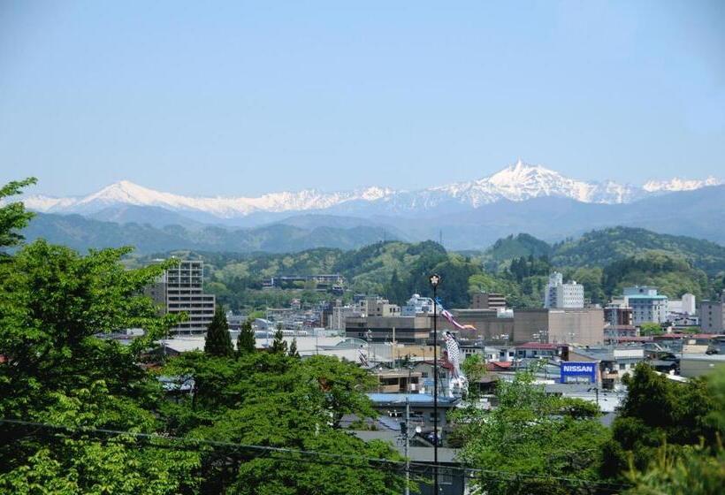 经济房, Sakura Guest House