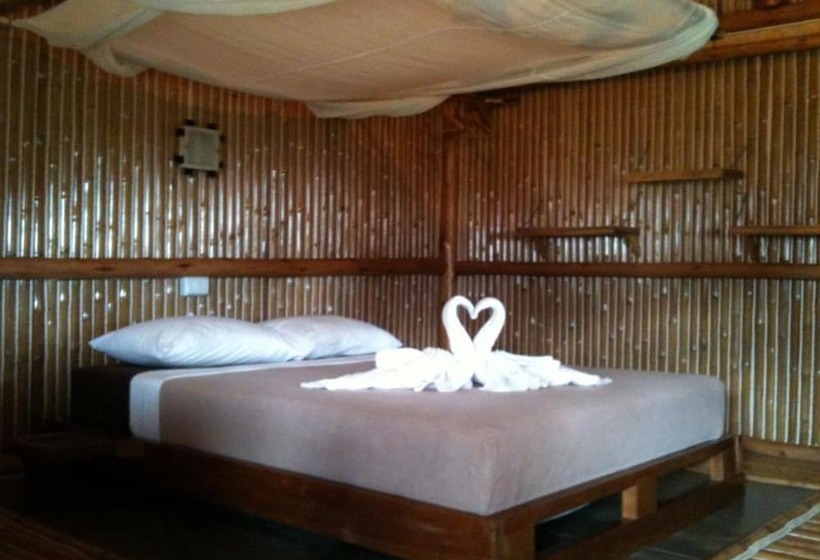 بانگلوی استاندارد, Bamboo Hideaway Resort