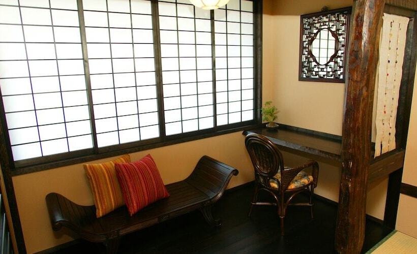 غرفة قياسية, Miyako