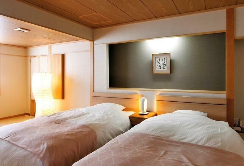 带按摩浴盆的套房, Tsubakino