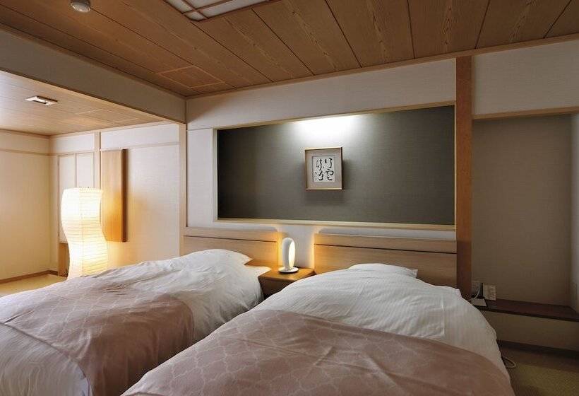 标准间, Tsubakino