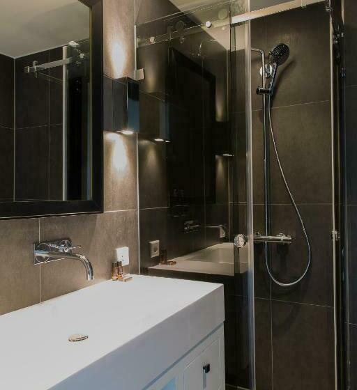 Номер Executive, B Aparthotel Kennedy