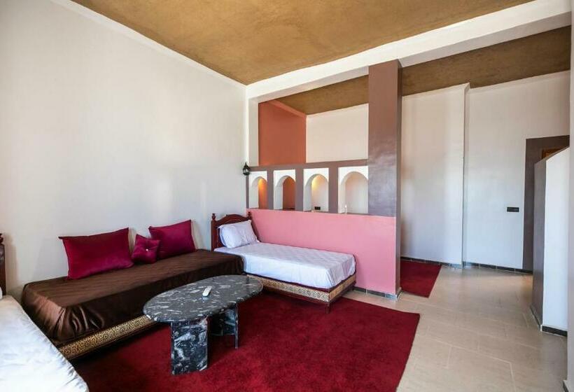 Номер Стандарт Трехместный, Auberge Sahara
