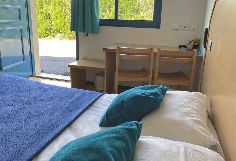 Номер Стандарт, Hôtel Le Laury S