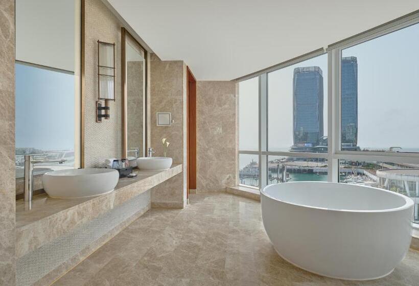 Люкс Кровать Кинг, Intercontinental Haikou Seaview, An Ihg