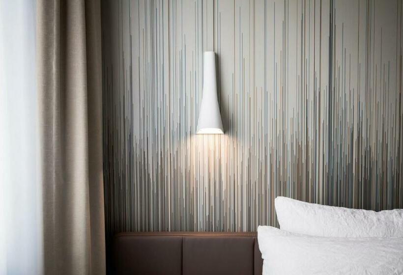 Номер Премиум, Okko Hotels Paris Rueil Malmaison