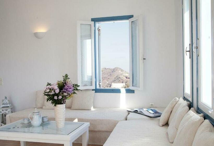 带按摩浴盆的套房, Athiri Santorini