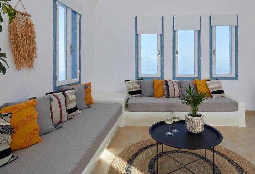 带按摩浴盆的套房, Athiri Santorini