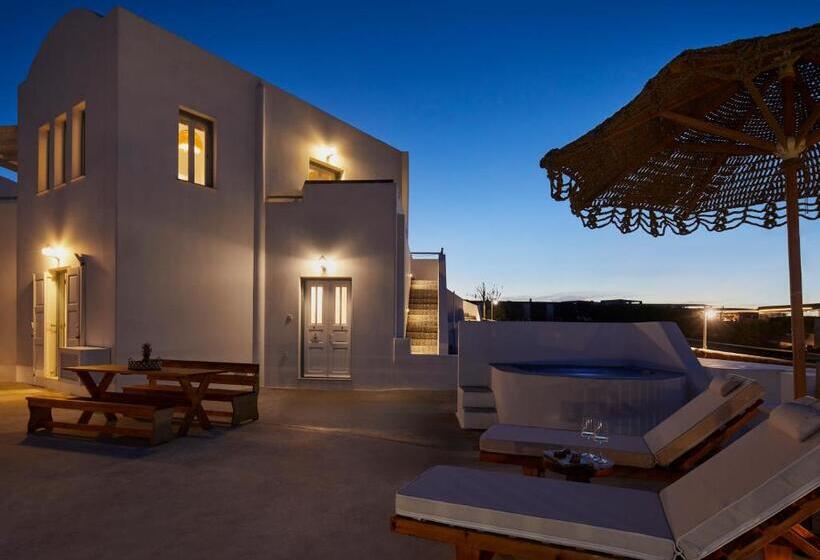 家庭公寓, Athiri Santorini