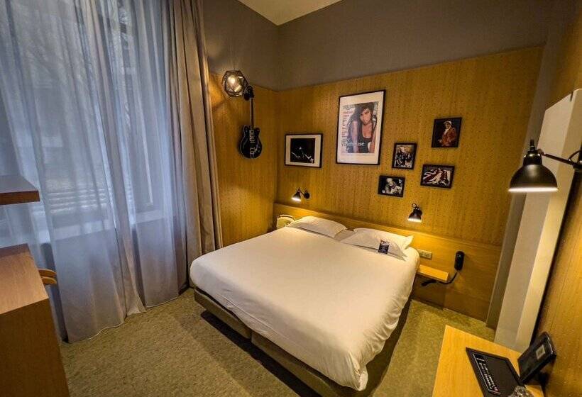 اتاق کلاسیک, Le Magic Hall