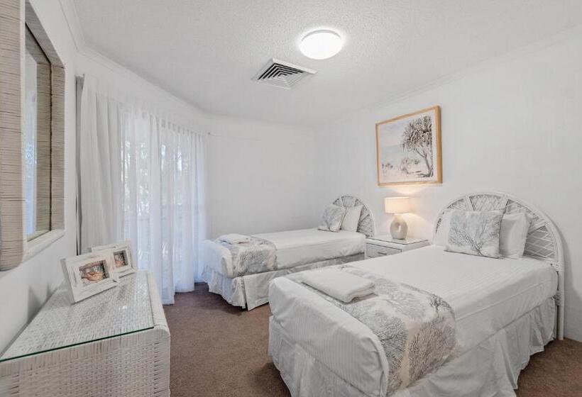 Апартаменты 2 Спальни, Noosa Boutique Apartments & Elkhorn Villas