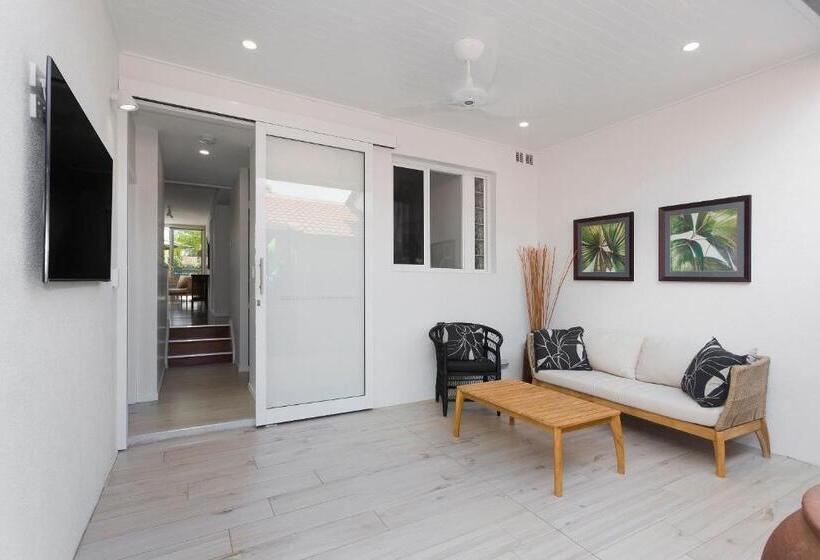 Вилла Deluxe 1 Спальня, Noosa Boutique Apartments & Elkhorn Villas