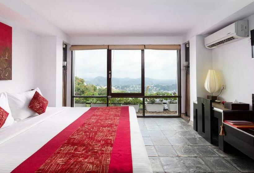 غرفة ديلوكس, The Theva Residency