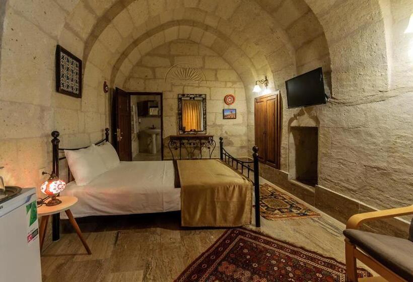 Номер Deluxe с Балконом, Nessa Cave