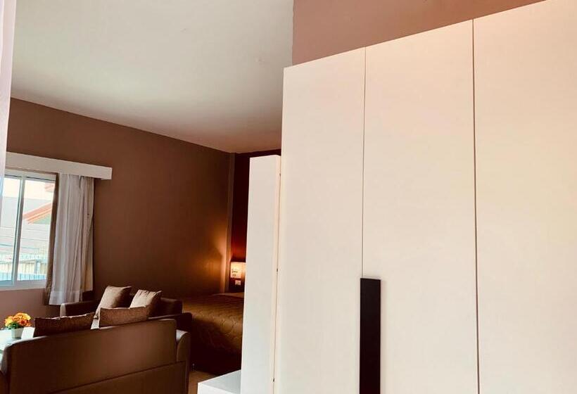 Номер Deluxe Вид на Море Боковой, Bella Vista Beach Resort Koh Lipe