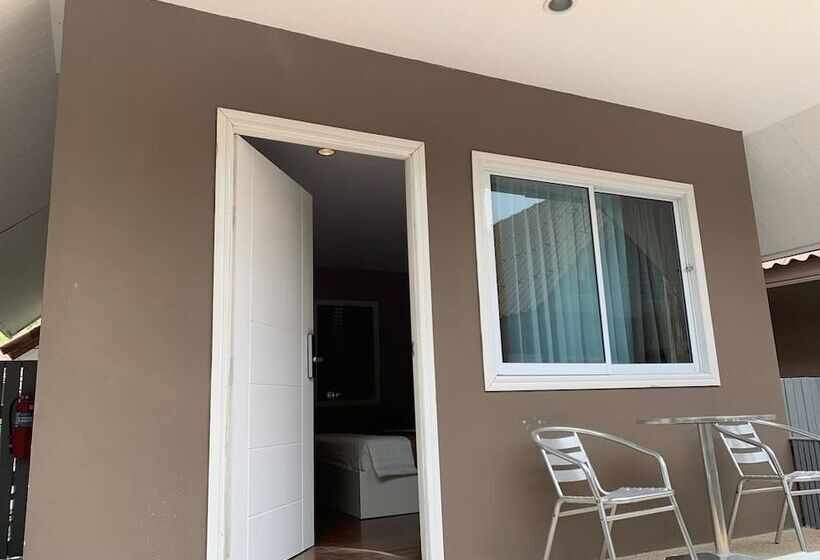 Номер Deluxe, Bella Vista Beach Resort Koh Lipe