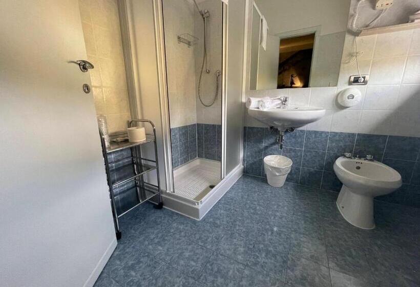 Семейный Номер, Lake Garda Hostel