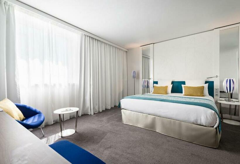 Номер Executive Кровать Кинг, Golden Tulip Marseille Euromed