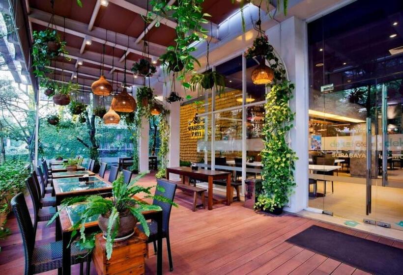 Классический Номер, Deka Hotel Surabaya Hr Muhammad