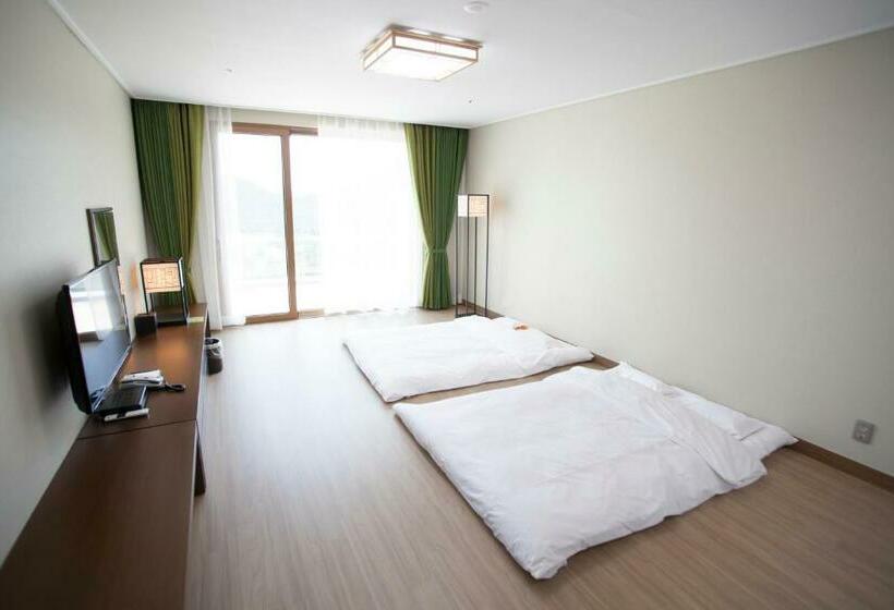 Семейный Номер Deluxe, Dongwon Youthhostel