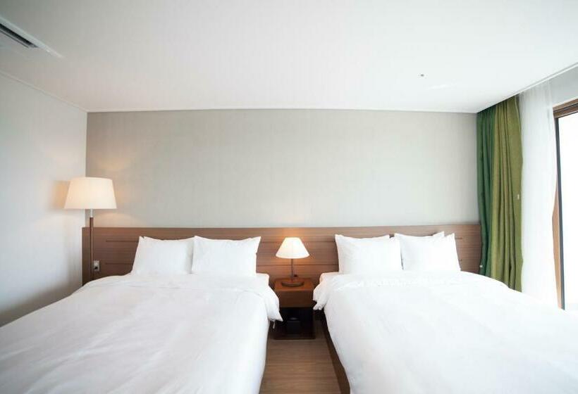Номер Deluxe, Dongwon Youthhostel