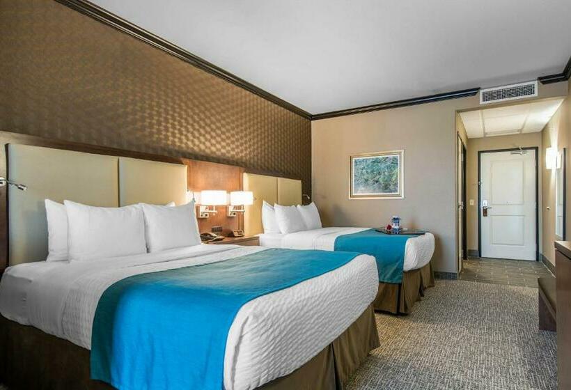Люкс, The Heritage Inn & Suites, Ascend  Collection