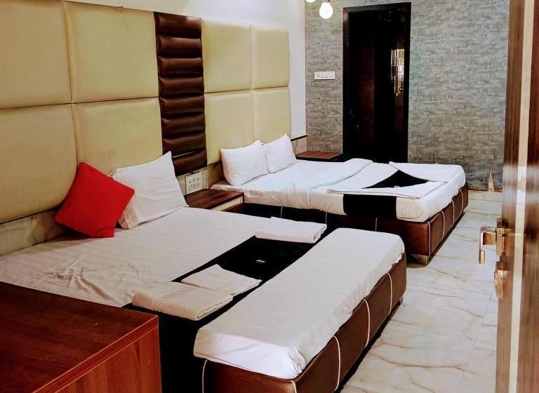 اتاق خانوادگی, Fabhotel Prime Welcome Palace