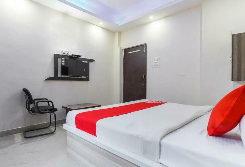 Quarto Triplo Clássico, Flagship Aashirwad Guest House