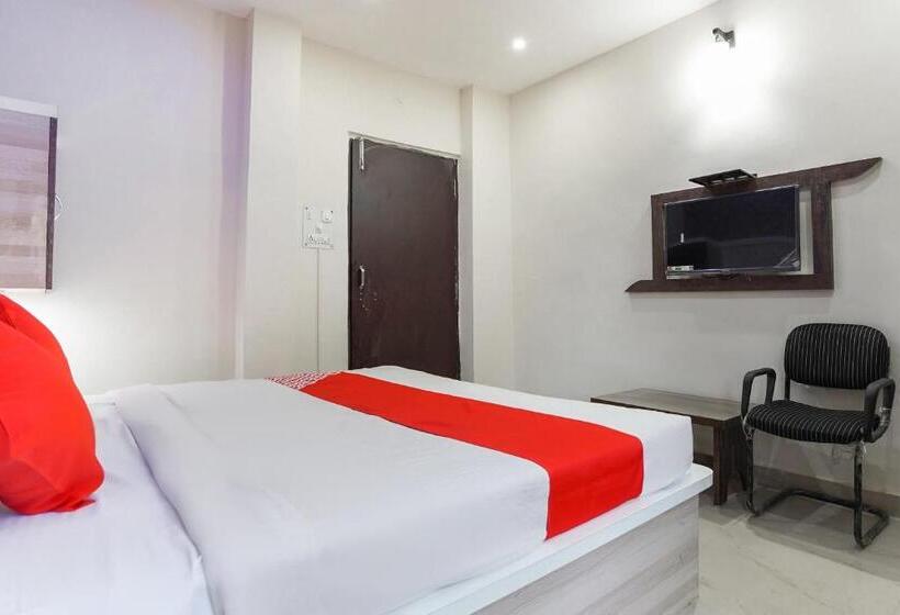 Quarto Triplo Clássico, Flagship Aashirwad Guest House