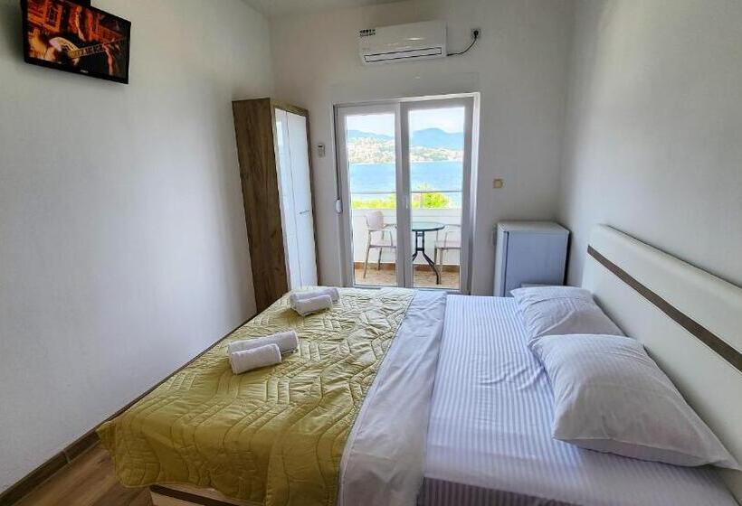 اتاق استاندارد با چشم‌انداز دریا, Apartments Maxi Katić