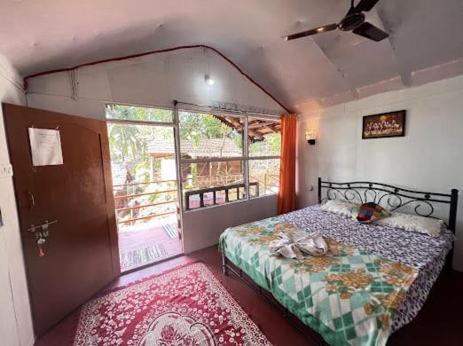 带海景的豪华间, Shiv Sai Huts