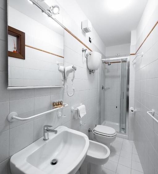 اتاق لوکس با چشم‌انداز باغ, Roof Garden Rooms