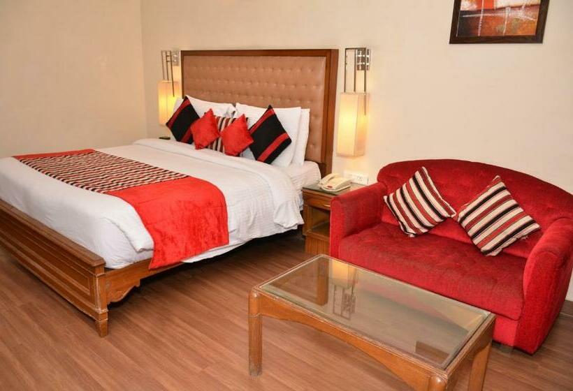 اتاق لوکس, Regenta Place Amritsar By Royal Orchid Hotels Limited