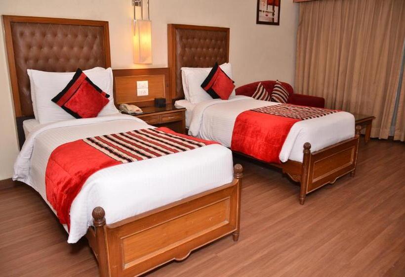 اتاق لوکس, Regenta Place Amritsar By Royal Orchid Hotels Limited