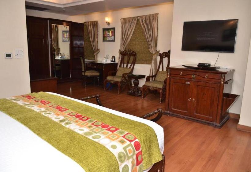 سوییت, Regenta Place Amritsar By Royal Orchid Hotels Limited