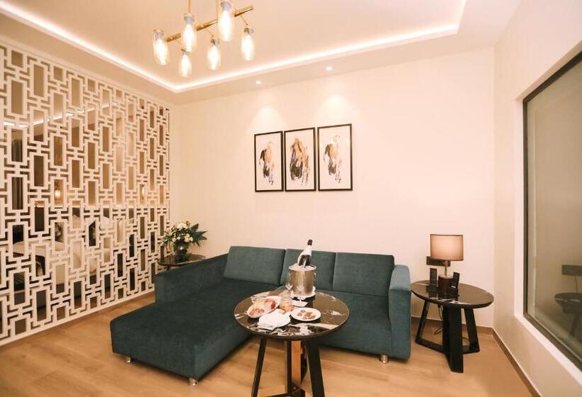 سوییت, Regenta Place Amritsar By Royal Orchid Hotels Limited